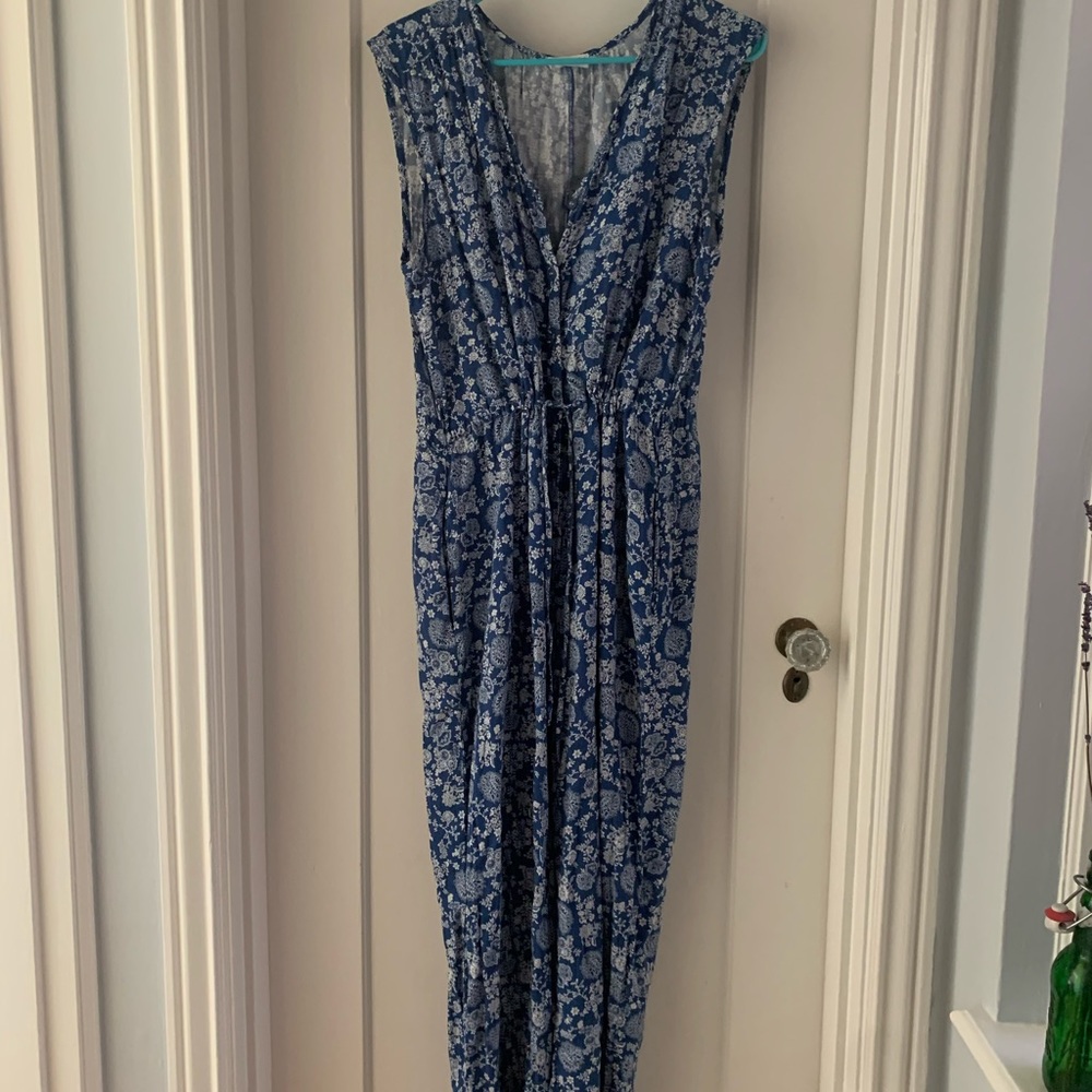 Anthropologie linen jumpsuit size M